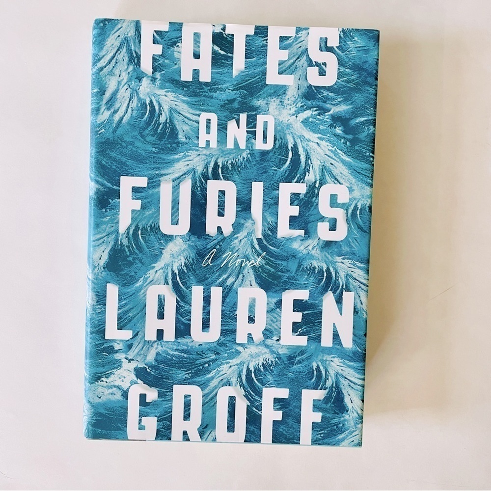 Hardcover Book Fates and Furies by Lauren Groff